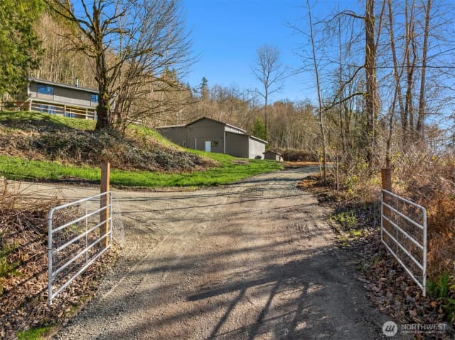Property photo for 10304 296th Avenue Ne, Carnation photo 3