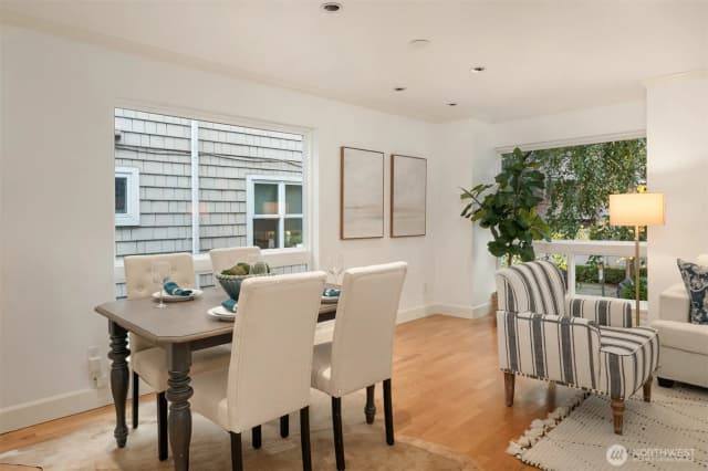 Property photo for 1929 42nd Avenue E #b, Seattle photo 3