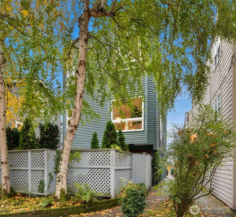 Property photo for 1929 42nd Avenue E #b, Seattle photo 16