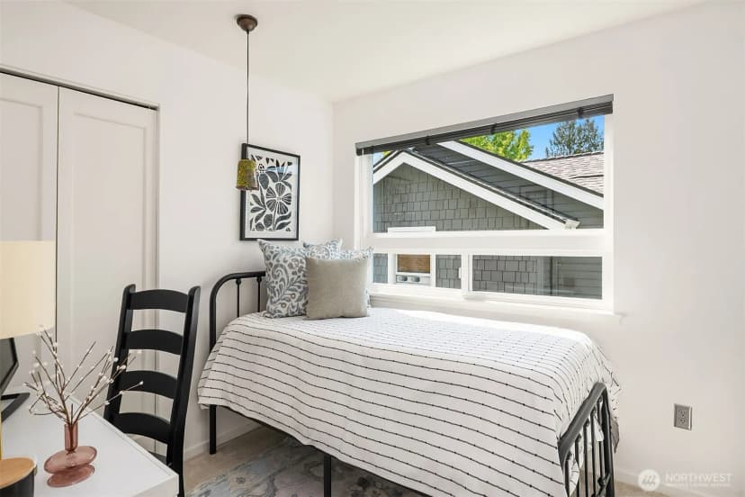 Property photo for 1929 42nd Avenue E #b, Seattle photo 12