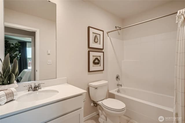 Property photo for 13714 199th Street Ct E, Graham photo 3