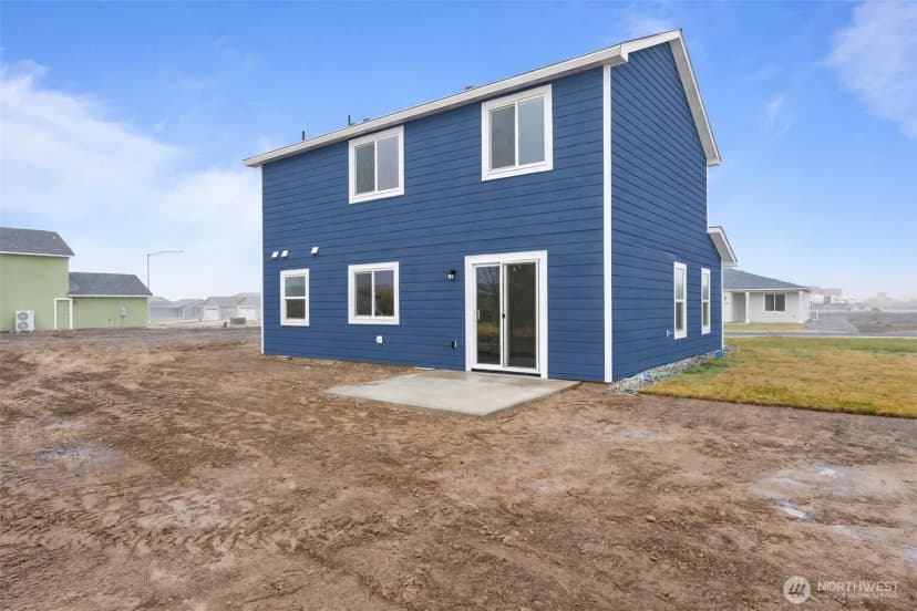 Property photo for 605 Kent Avenue, Royal City photo 2