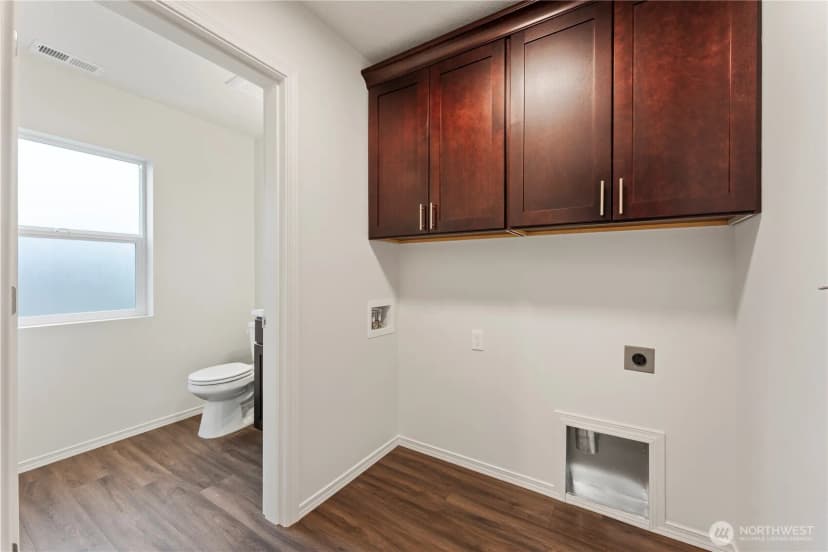 Property photo for 605 Kent Avenue, Royal City photo 26