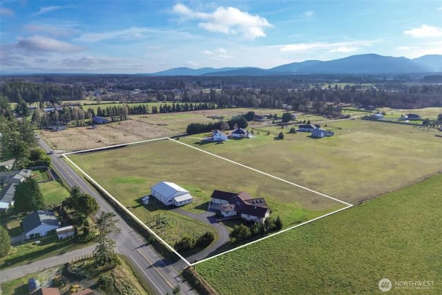 Property photo for 1132 Woodcock Road, Sequim photo 3