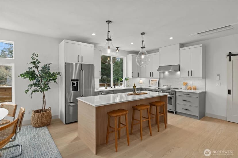 Property photo for 1261 Ne 100th Street, Seattle photo 17