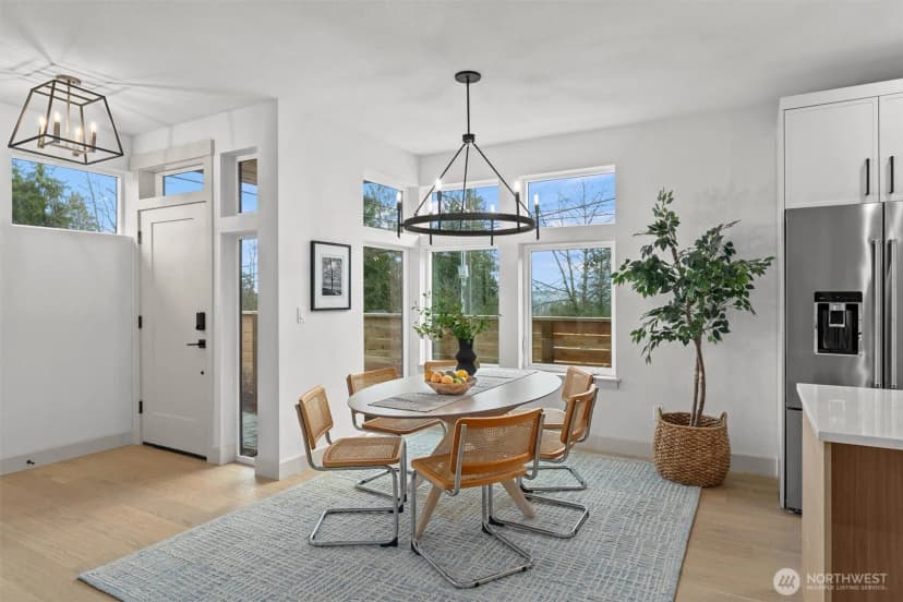 Property photo for 1261 Ne 100th Street, Seattle photo 16