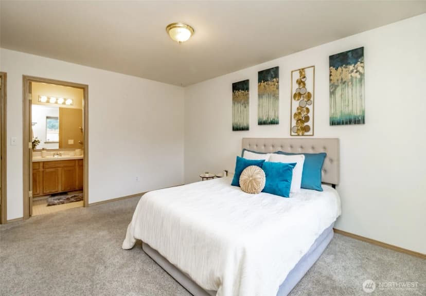 Property photo for 3303 18th Street Pl Sw, Puyallup photo 11