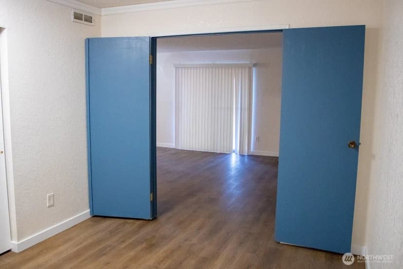 Property photo for 23411 102nd Avenue Se #e107, Kent photo 4