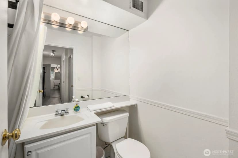 Property photo for 1400 Hubbell Place #409, Seattle photo 16