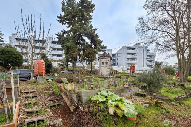 Property photo for 2244 13th Avenue W #407, Seattle photo 5