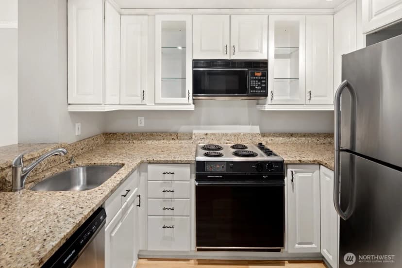 Property photo for 2244 13th Avenue W #407, Seattle photo 11