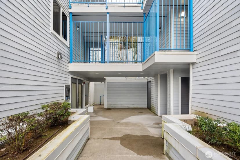 Property photo for 2244 13th Avenue W #407, Seattle photo 7
