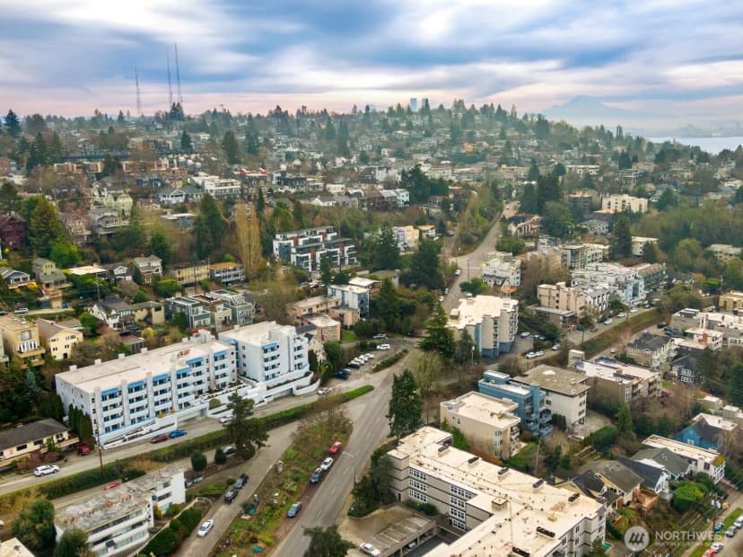 Property photo for 2244 13th Avenue W #407, Seattle photo 4