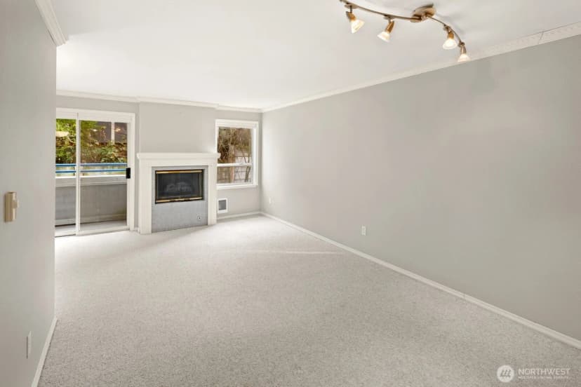 Property photo for 2244 13th Avenue W #407, Seattle photo 15