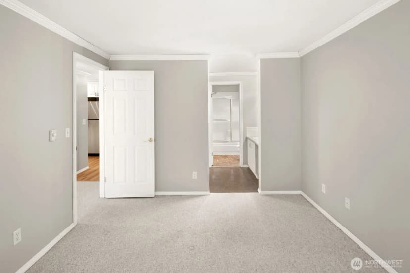 Property photo for 2244 13th Avenue W #407, Seattle photo 20