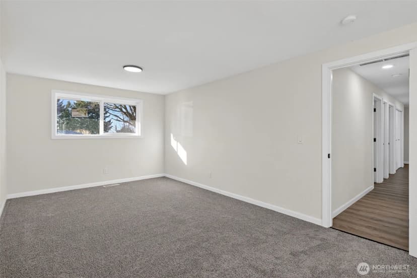 Property photo for 17843 110th Avenue Se, Renton photo 15