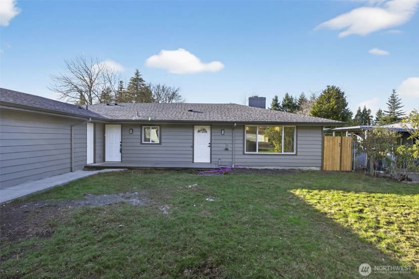 Property photo for 17843 110th Avenue Se, Renton photo 4
