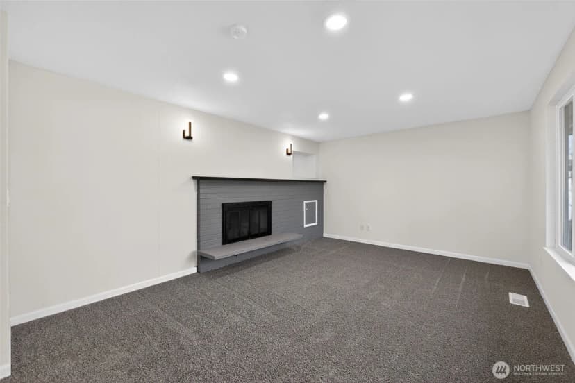 Property photo for 17843 110th Avenue Se, Renton photo 23