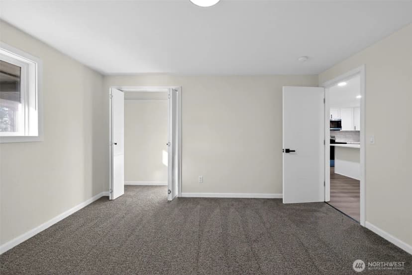Property photo for 17843 110th Avenue Se, Renton photo 27