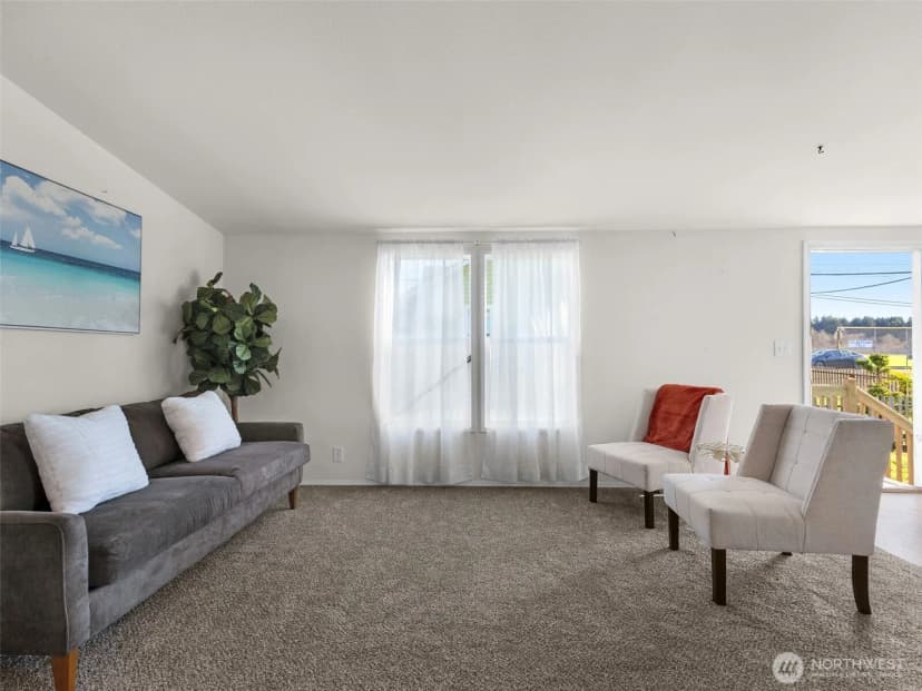 Property photo for 208 Ne 2nd Street, Long Beach photo 7