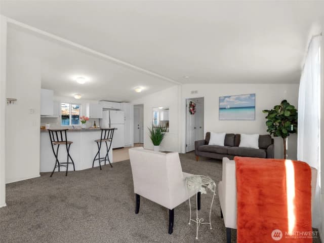 Property photo for 208 Ne 2nd Street, Long Beach photo 4