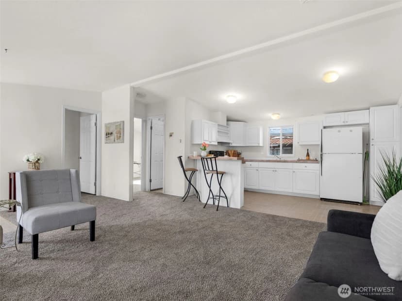 Property photo for 208 Ne 2nd Street, Long Beach photo 6