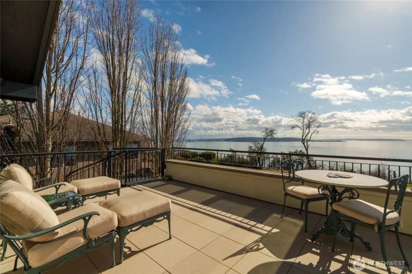 Property photo for 1640 Magnolia Boulevard W, Seattle photo 6