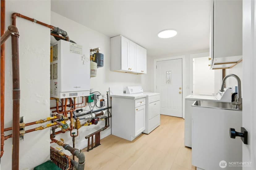 Property photo for 12832 84th Avenue S, Renton photo 30