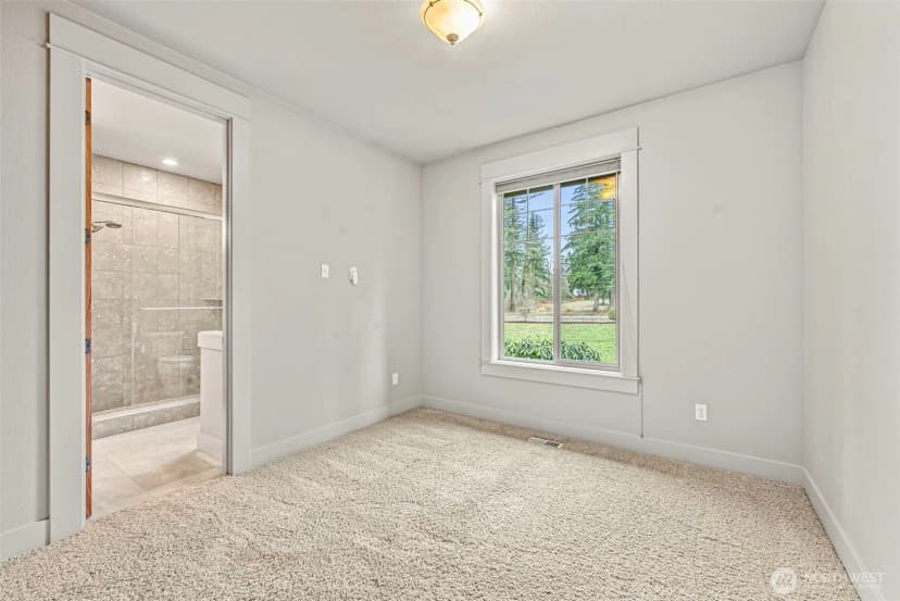Property photo for 23811 128th Avenue E, Graham photo 27