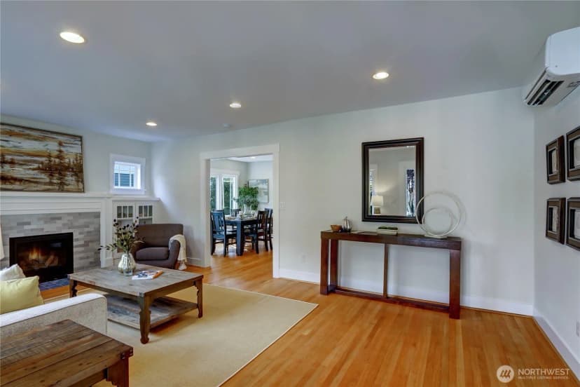 Property photo for 1611 10th Avenue W #1, Seattle photo 5