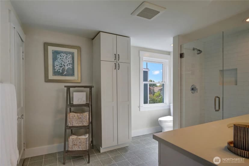 Property photo for 1611 10th Avenue W #1, Seattle photo 19