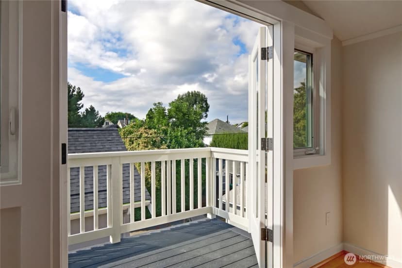 Property photo for 1611 10th Avenue W #1, Seattle photo 24
