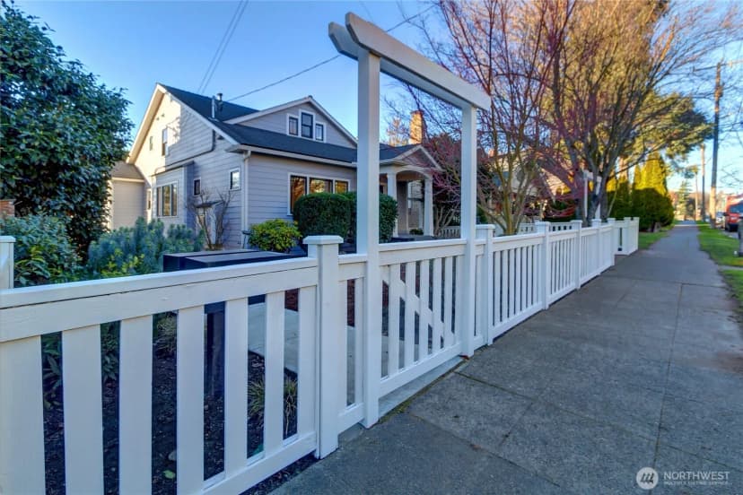 Property photo for 1611 10th Avenue W #1, Seattle photo 38