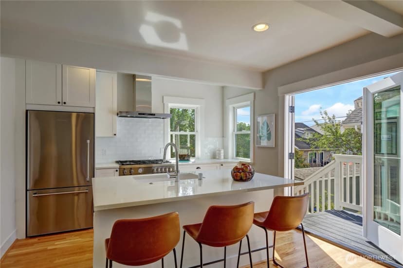 Property photo for 1611 10th Avenue W #1, Seattle photo 14