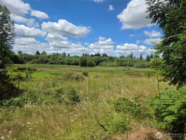 Property photo for 35618 16th Avenue Ct S #s, Roy photo 5