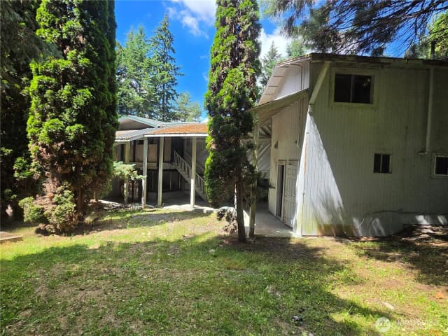 Property photo for 35618 16th Avenue Ct S #s, Roy photo 2