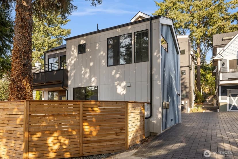 Property photo for 10717 2nd Avenue Nw, Seattle photo 2