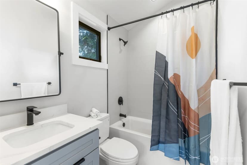 Property photo for 10717 2nd Avenue Nw, Seattle photo 15