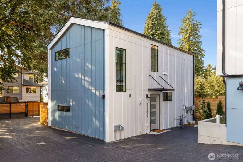 Property photo for 10717 2nd Avenue Nw, Seattle photo 24