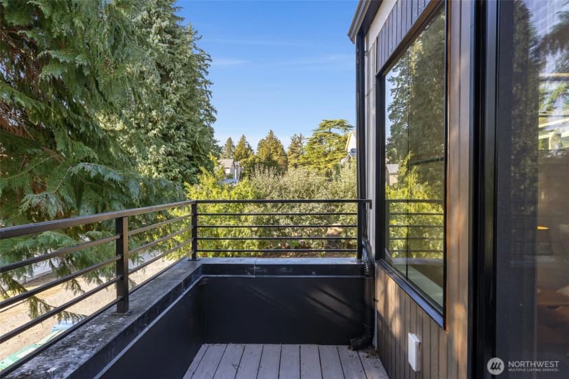 Property photo for 10717 2nd Avenue Nw, Seattle photo 20