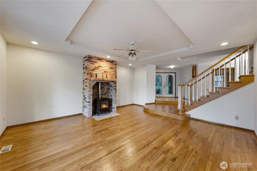 Property photo for 2115 Fairway Lane, Oak Harbor photo 11