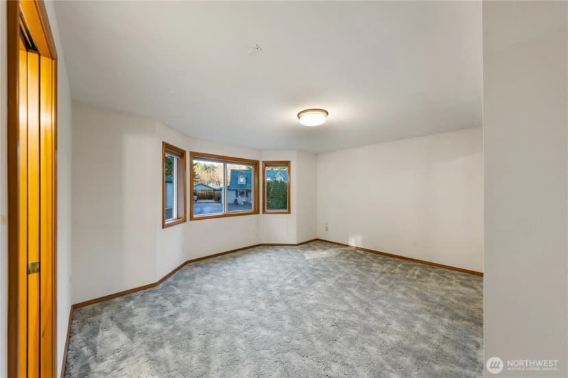 Property photo for 2115 Fairway Lane, Oak Harbor photo 25