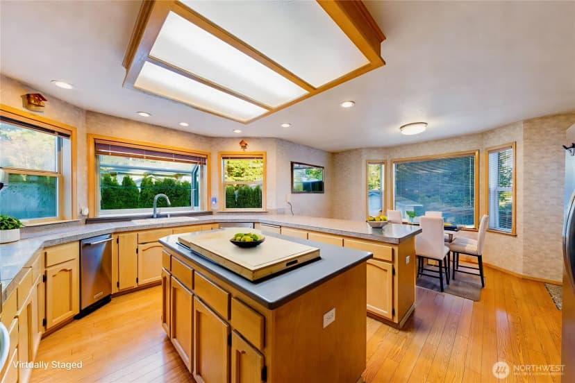 Property photo for 2115 Fairway Lane, Oak Harbor photo 7