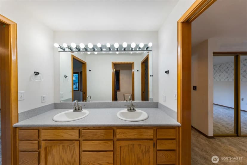 Property photo for 2115 Fairway Lane, Oak Harbor photo 28