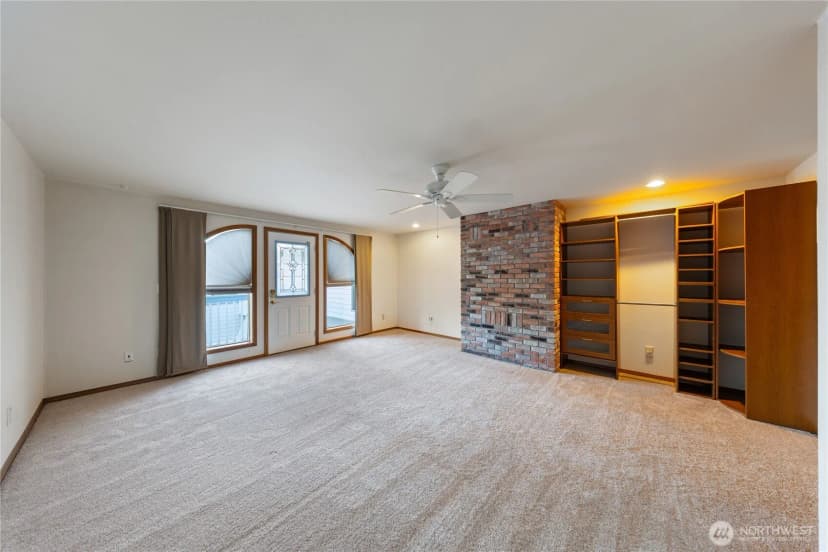 Property photo for 2115 Fairway Lane, Oak Harbor photo 37