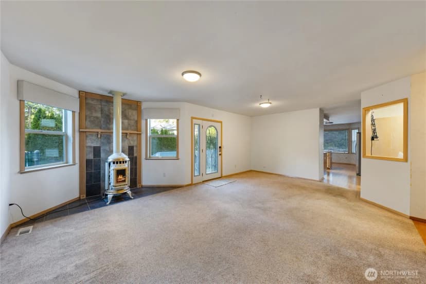 Property photo for 2115 Fairway Lane, Oak Harbor photo 13