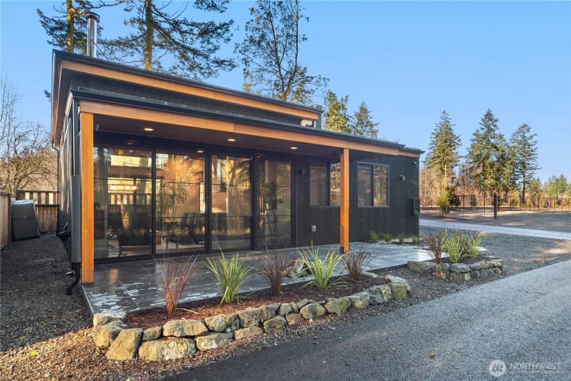Property photo for 2475 15th Street, Port Townsend photo 3
