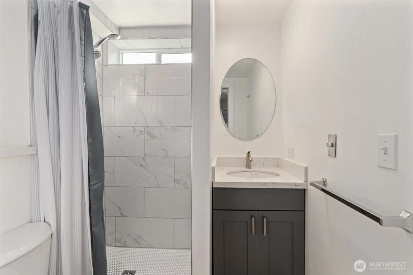 Property photo for 561 Lee Street, Seattle photo 34
