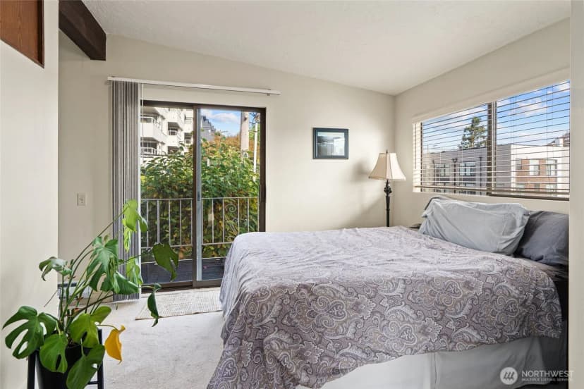 Property photo for 561 Lee Street, Seattle photo 22