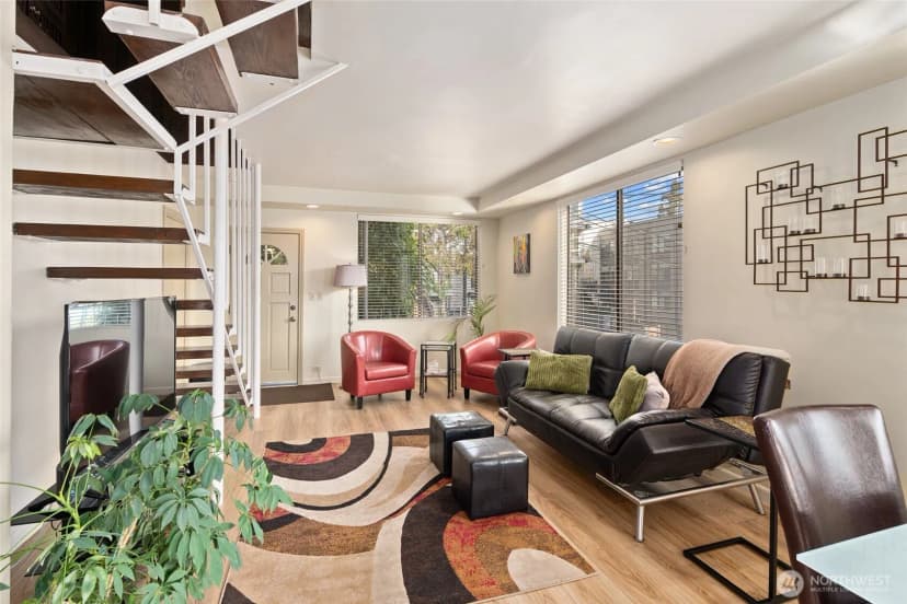 Property photo for 561 Lee Street, Seattle photo 6